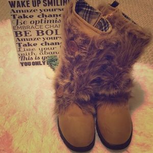 Muk Luks Winter Boot!